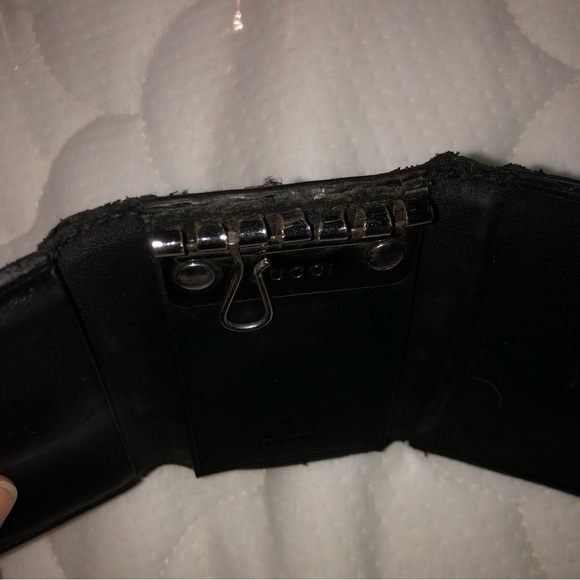 Gucci key holder just one ring left - Picture 10 of 12